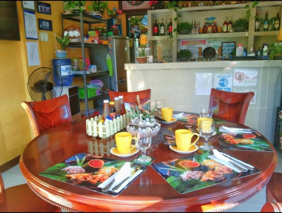 Bed and Breakfast Carribean Transient House Lucap Esterno foto