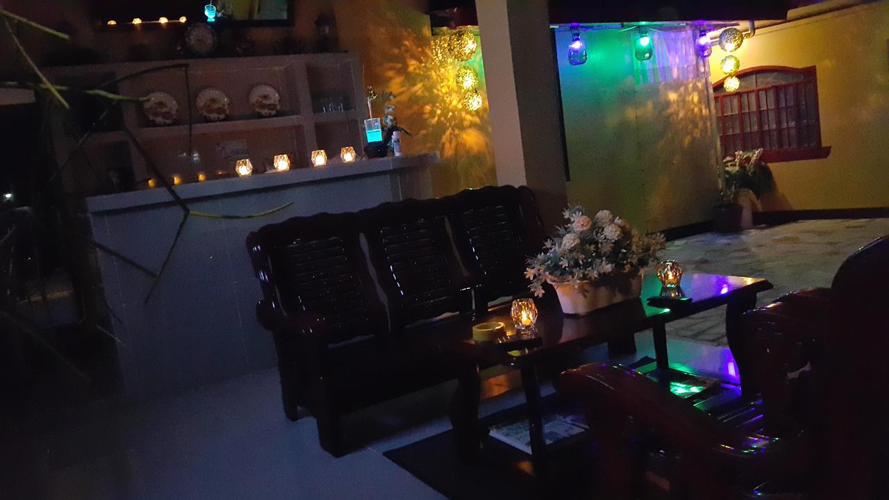 Bed and Breakfast Carribean Transient House Lucap Esterno foto