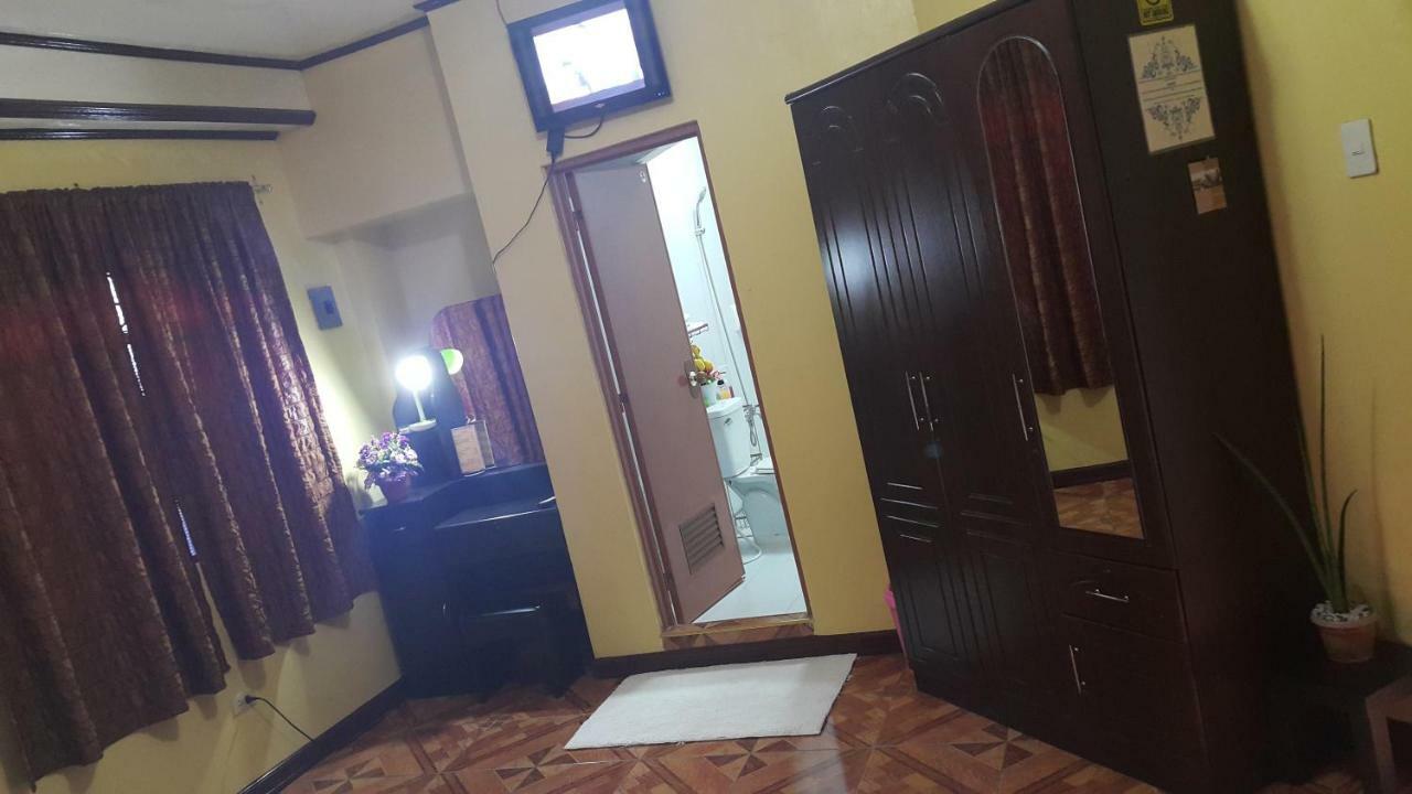 Bed and Breakfast Carribean Transient House Lucap Esterno foto