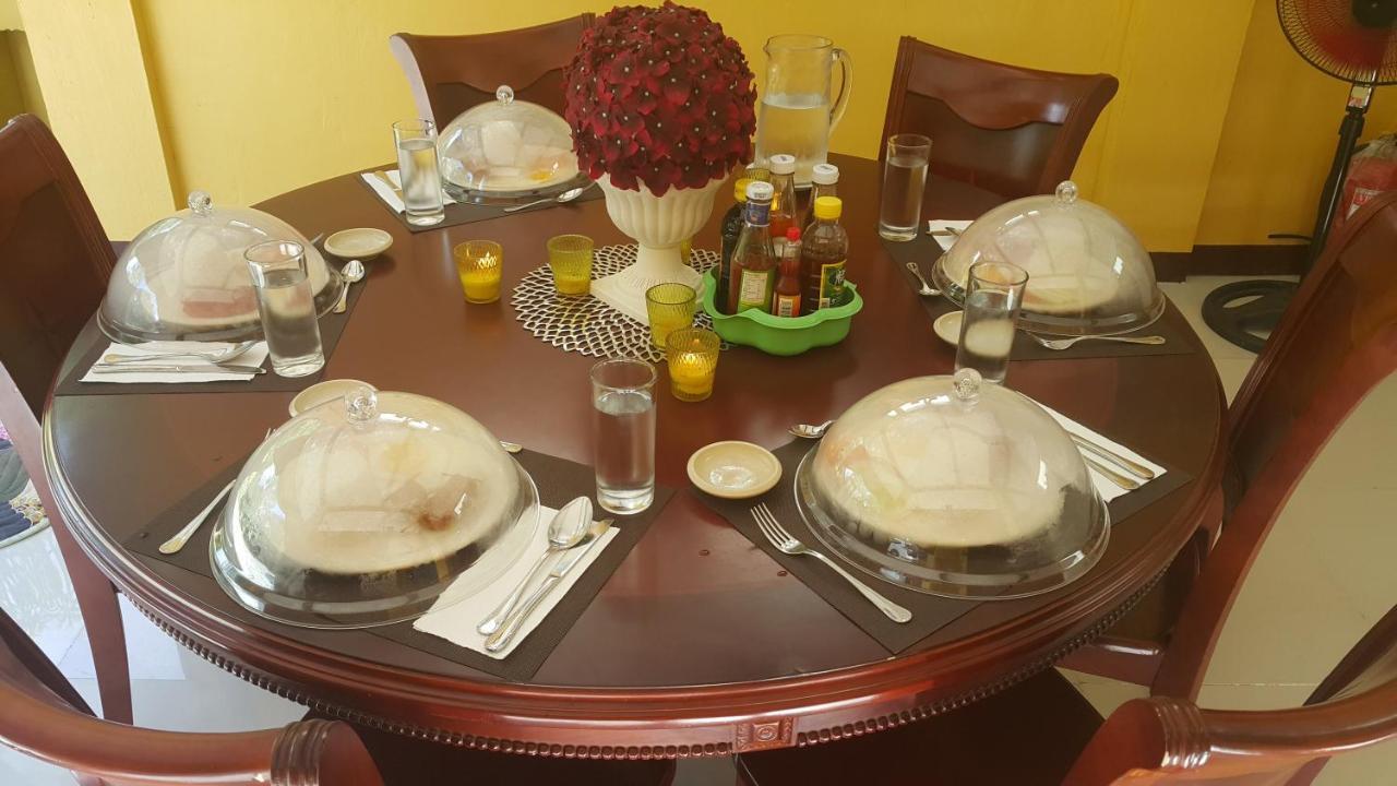 Bed and Breakfast Carribean Transient House Lucap Esterno foto